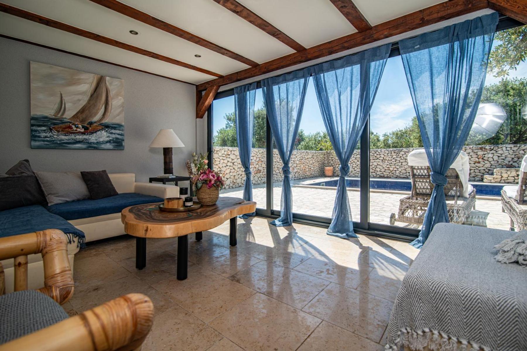 Private Cottage In Olive Grove With Heated Pool Vinisce Bagian luar foto